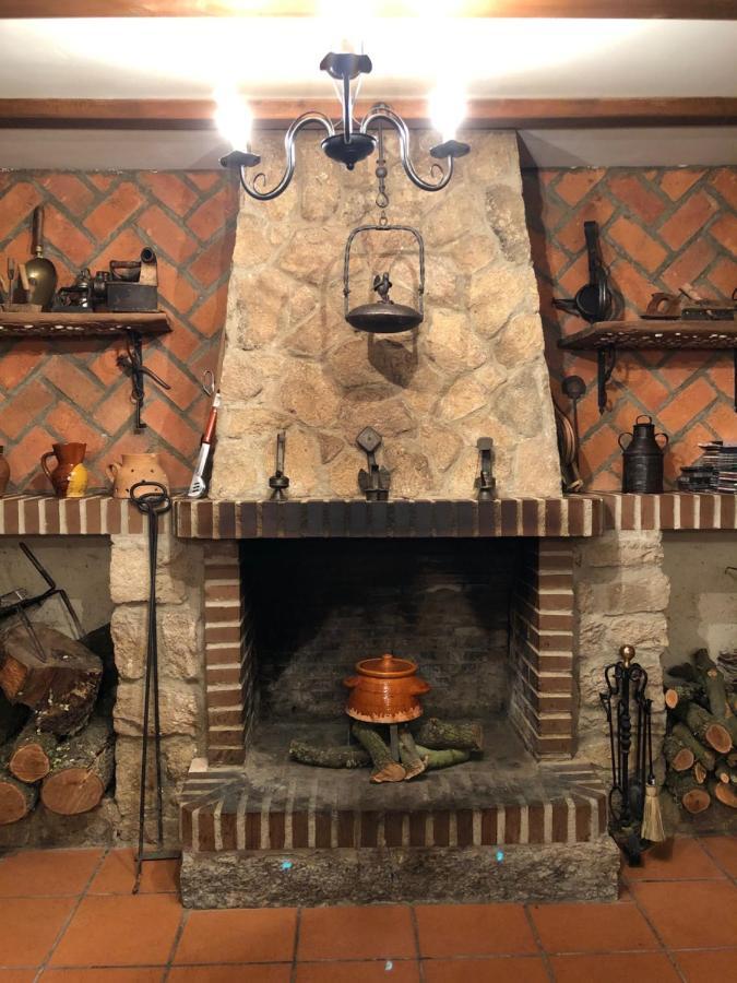 Casa Rural "Rincon Del Eden" Tardobispo Bagian luar foto